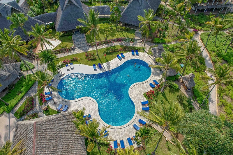 Breezes Beach Club - 2